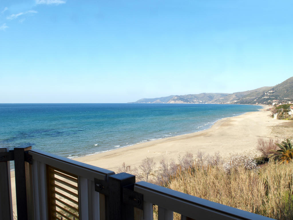 Hotel E Residence Il Faro Аччароли Номер фото